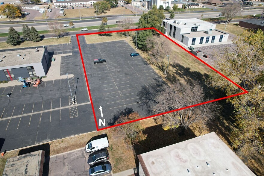 1301 W Russell St, Sioux Falls, SD à louer - Aérien - Image 2 de 3