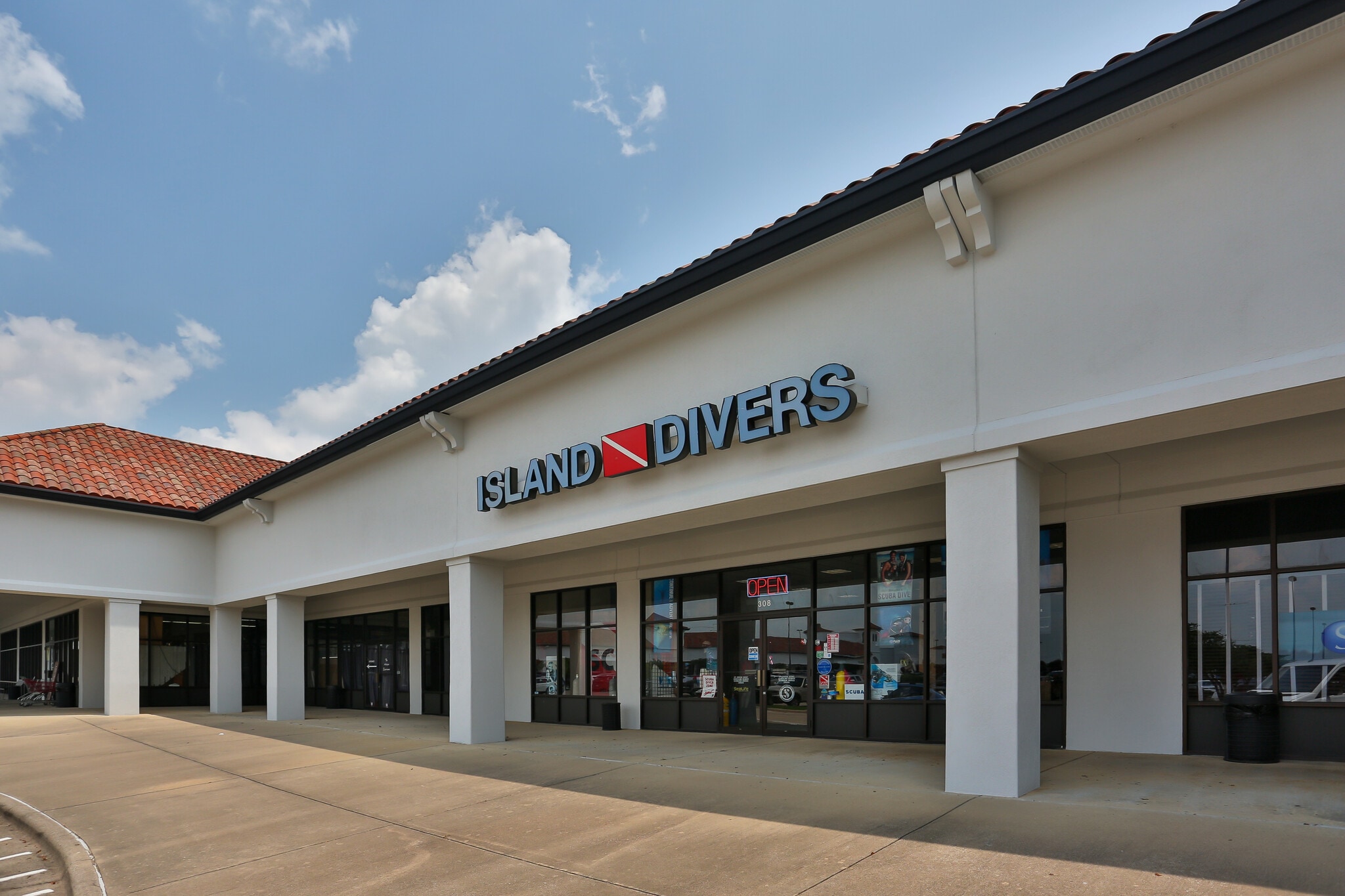 5800 N Interstate 35, Denton, TX for lease Building Photo- Image 1 of 1