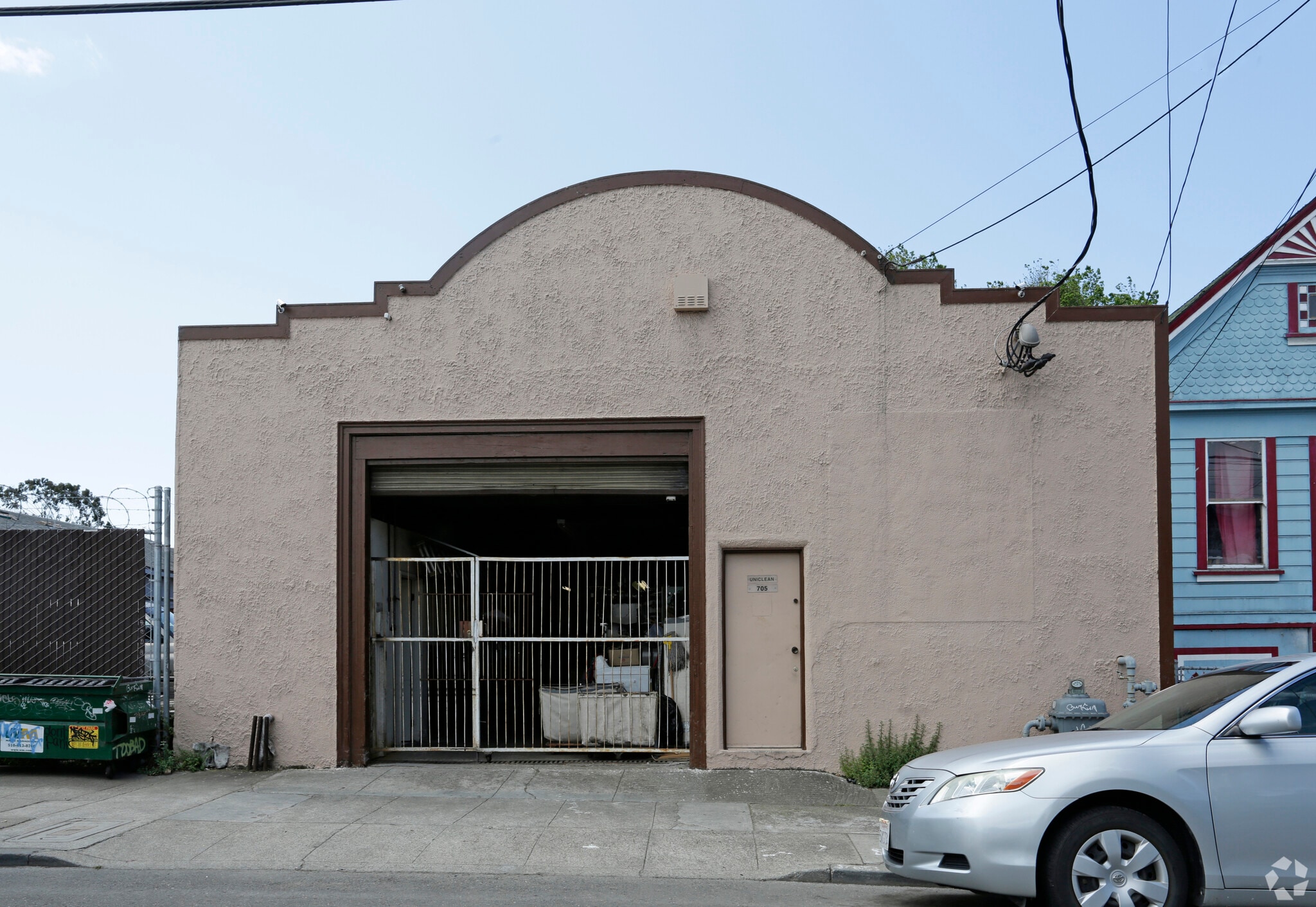 705 37th St, Oakland, CA for sale Primary Photo- Image 1 of 2