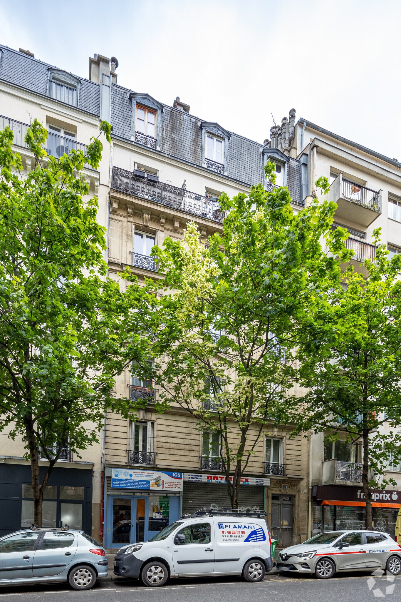 63 Rue Guy Môquet, Paris for lease Primary Photo- Image 1 of 2