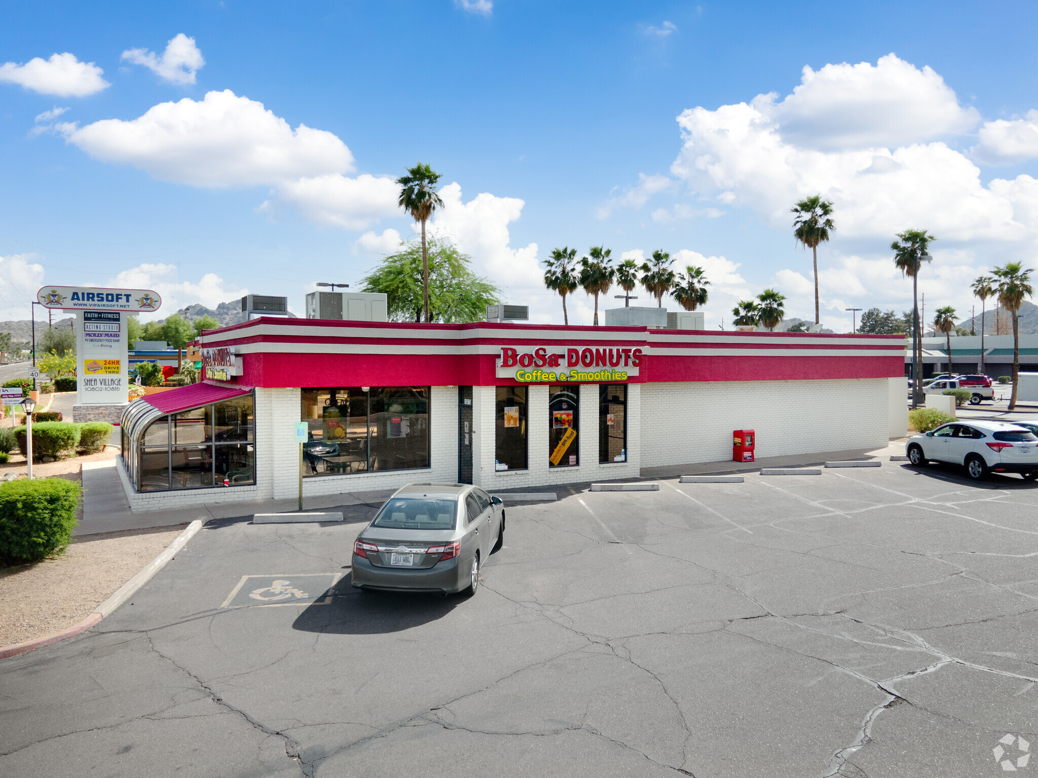 10802-10876 N 32nd St, Phoenix, AZ for lease Building Photo- Image 1 of 5