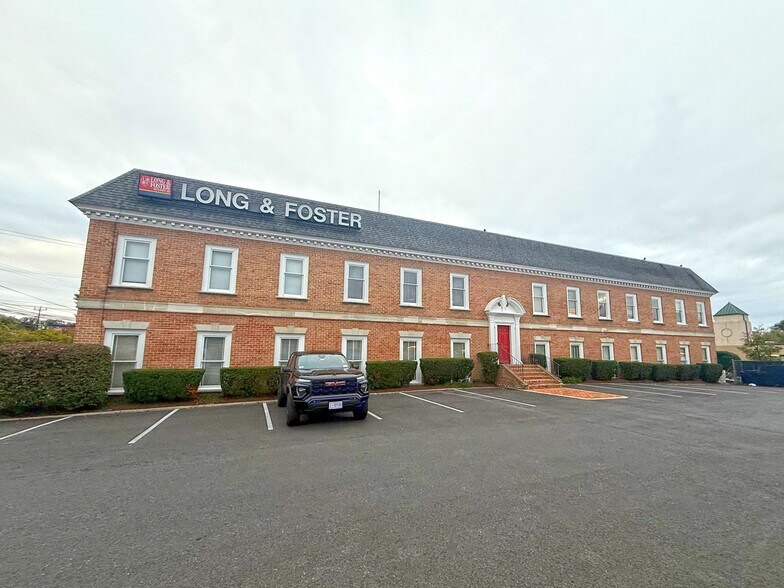 795 Rockville Pike, Rockville, MD à louer - Photo du bâtiment - Image 3 de 12