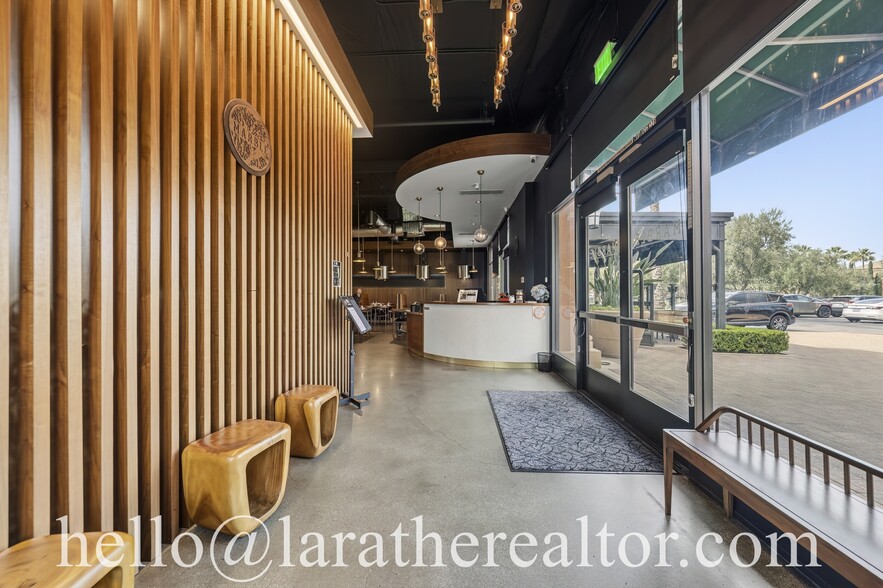6436-6460 Irvine Blvd, Irvine, CA for lease - Building Photo - Image 3 of 11