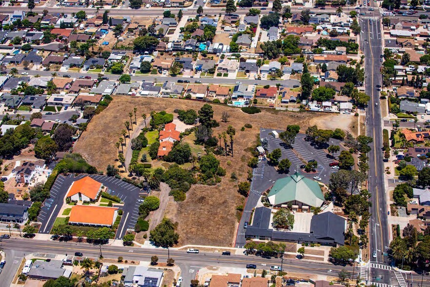 33 I St, Chula Vista, CA à vendre - Aérien - Image 2 de 5