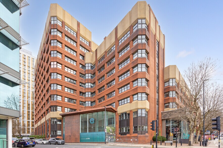 Wellington St, Leeds à louer - Photo principale - Image 1 de 25