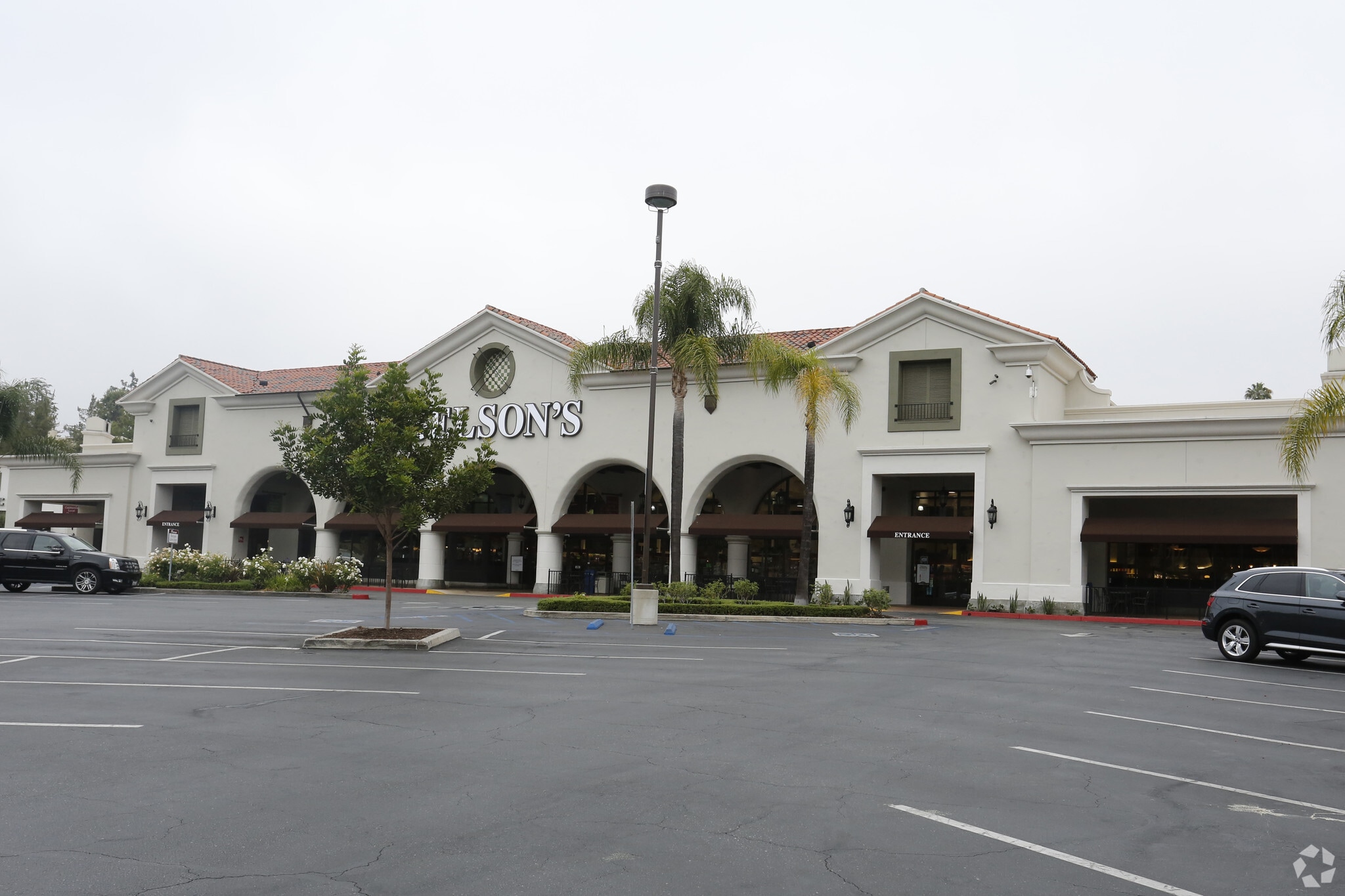 22277 Mulholland Dr, Calabasas, CA for lease Primary Photo- Image 1 of 9