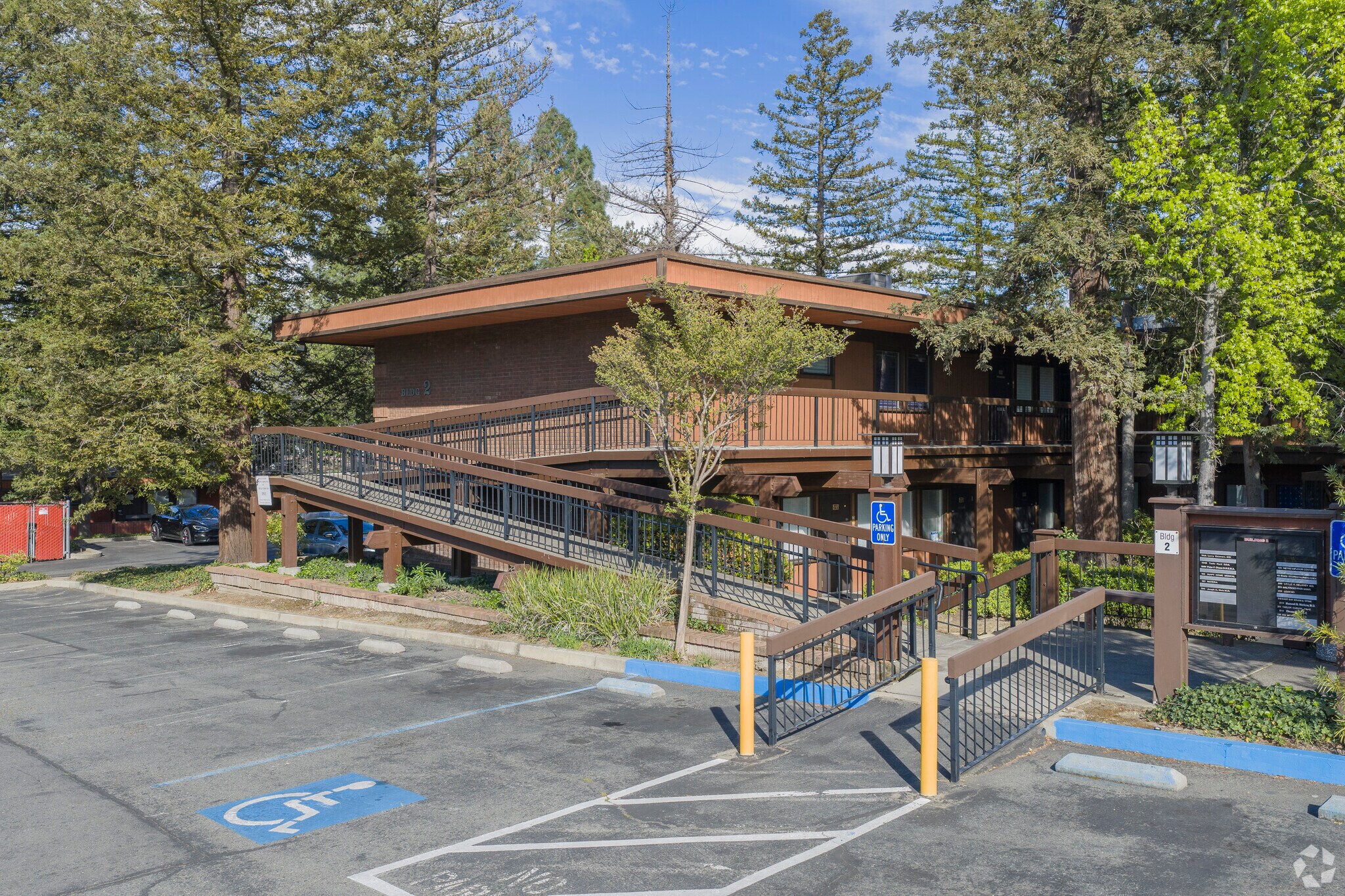 130 La Casa Via, Walnut Creek, CA for lease Primary Photo- Image 1 of 4