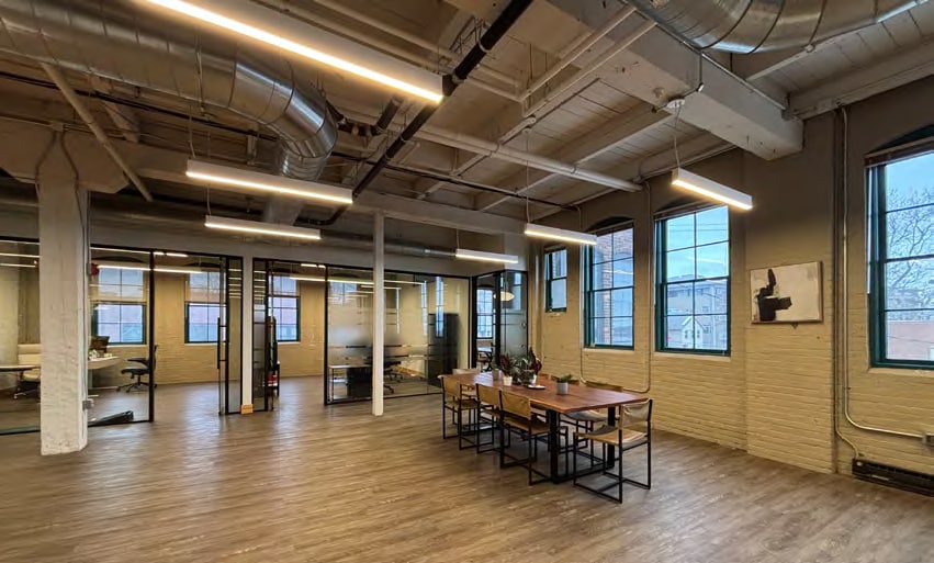 2900 Detroit Ave, Cleveland, OH 44113 - Unité 2nd Floor -  - Photo intérieure - Image 2 of 7