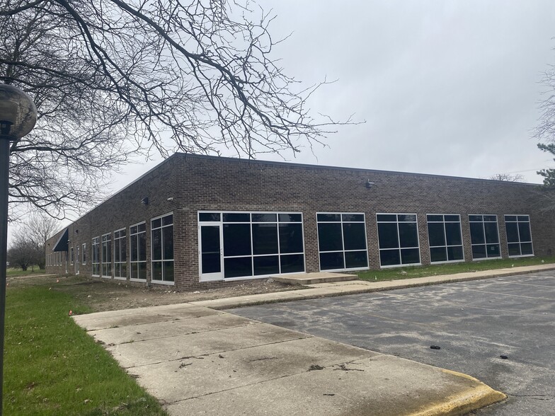 3909 Research Park Dr, Ann Arbor, MI for lease - Building Photo - Image 2 of 41