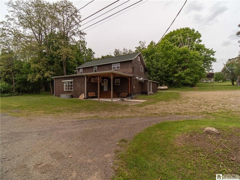 64 Old Fentonville rd, Frewsburg, NY for sale - Primary Photo - Image 1 of 49