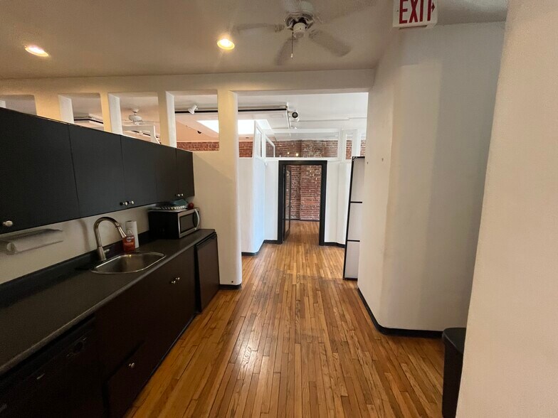 505 Walnut St, Kansas City, MO à louer - Photo du bâtiment - Image 2 de 11