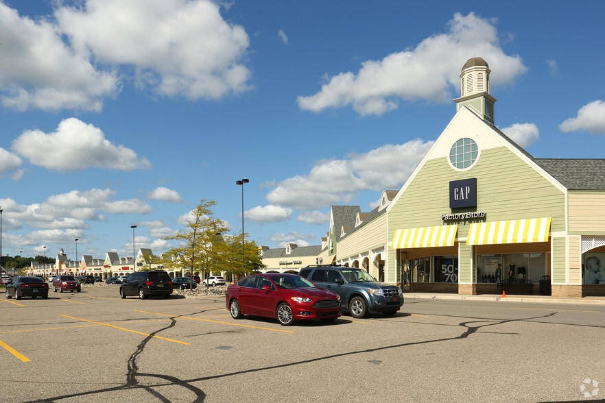 1475 N Burkhart Rd, Howell, MI for lease - Building Photo - Image 3 of 10