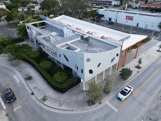 Plus de détails pour 18651 NE 24th Pl, Miami, FL - Vente au détail à vendre