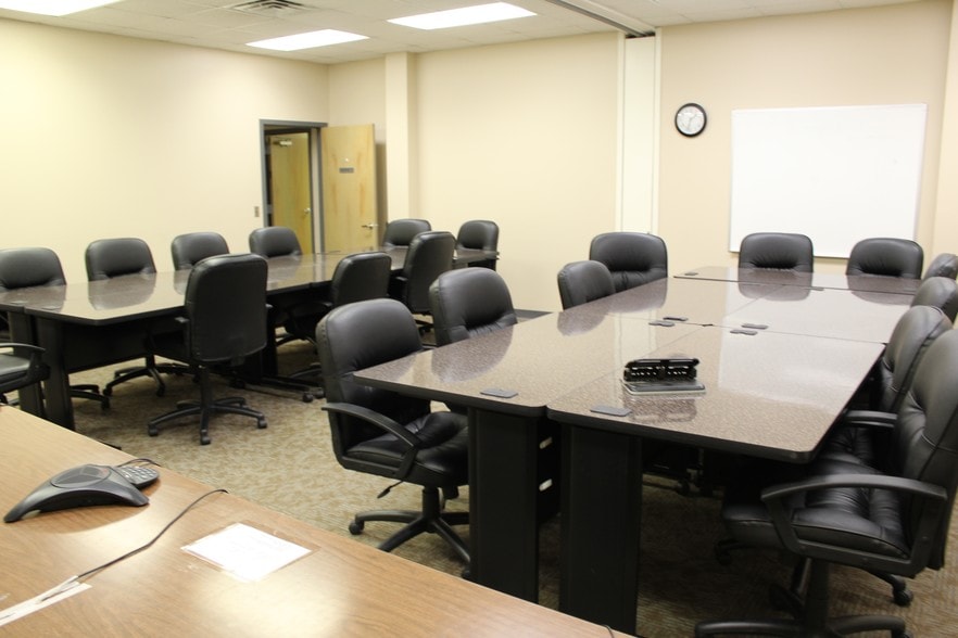 717 Franklin Ave, Waco, TX for lease - Building Photo - Image 3 of 13