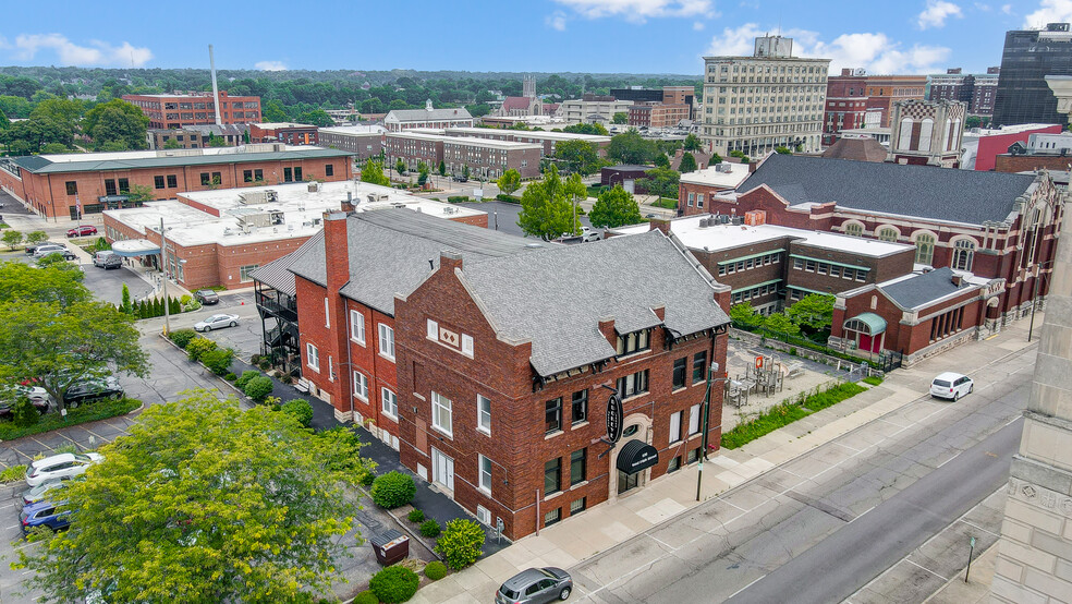 126 W High St, Springfield, OH for sale - Building Photo - Image 1 of 64