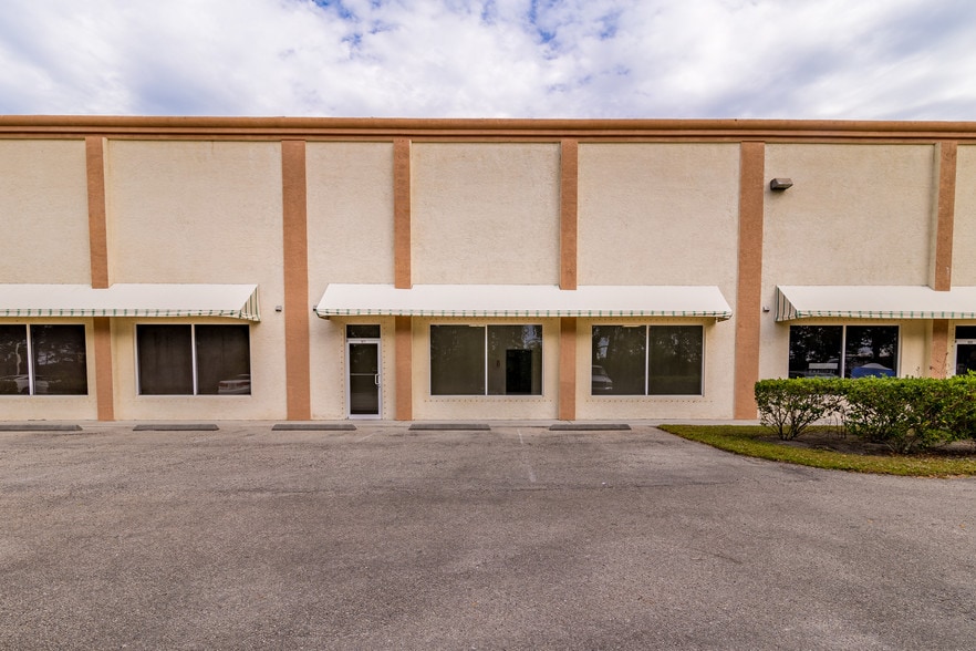 1605-1613 91st Ct, Vero Beach, FL for lease - Other - Image 3 of 17