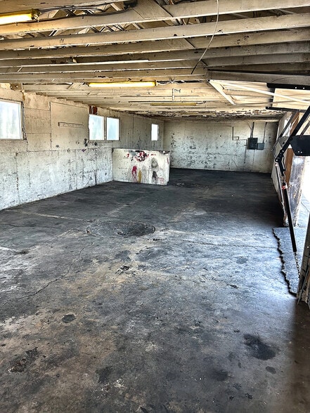 2150 W Cowles St, Long Beach, CA à louer - Photo du bâtiment - Image 3 de 7