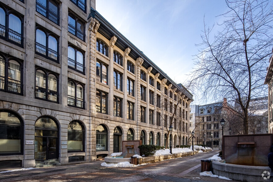 85 Rue Saint-Paul W, Montréal, QC for lease - Building Photo - Image 2 of 26