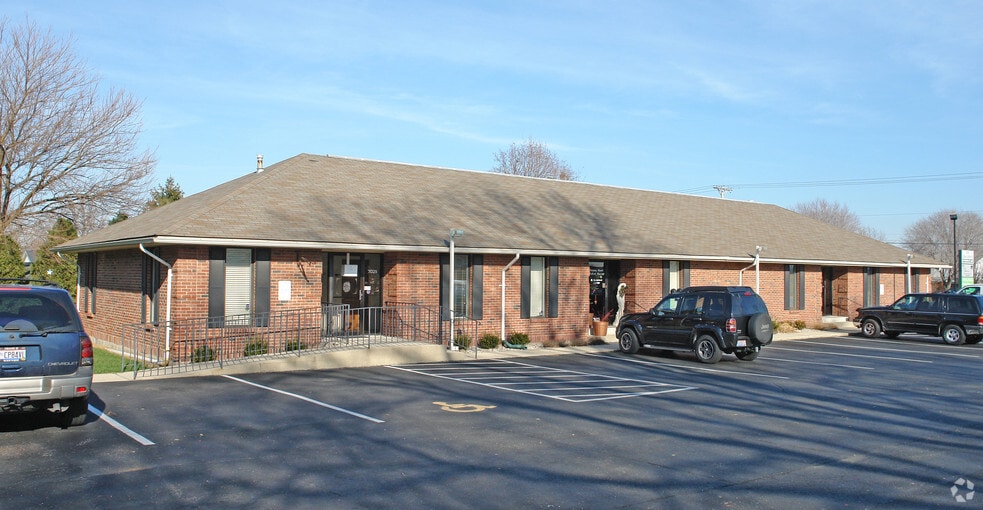 7021-7025 Old Troy Pike, Dayton, OH for sale - Building Photo - Image 3 of 4