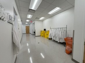 635 Davis Dr, Morrisville, NC for lease Interior Photo- Image 2 of 15