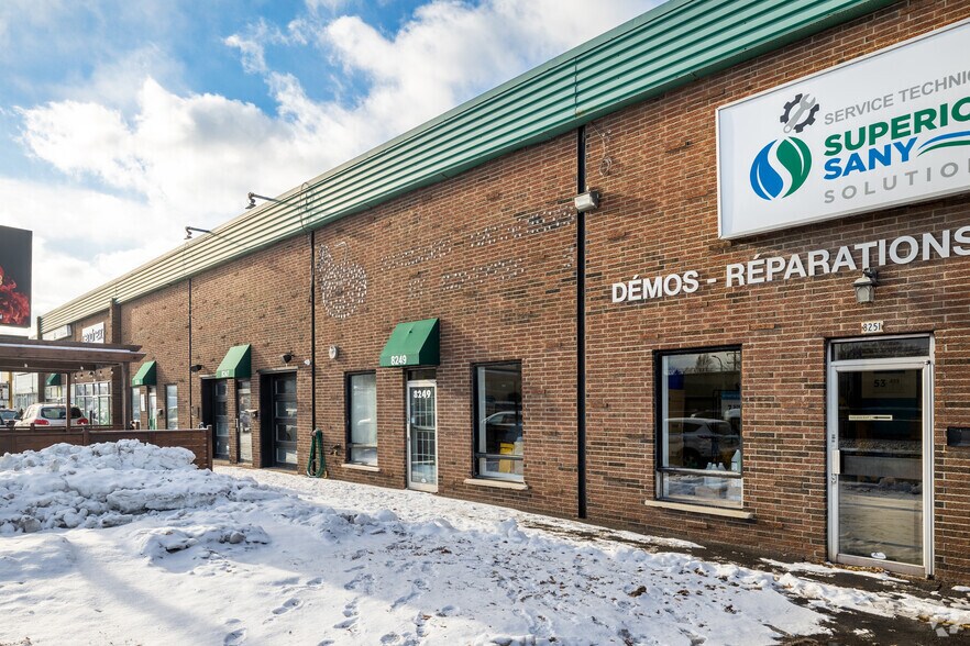 8241-8285 Boul Métropolitain E, Montréal, QC à louer - Photo du bâtiment - Image 3 de 5