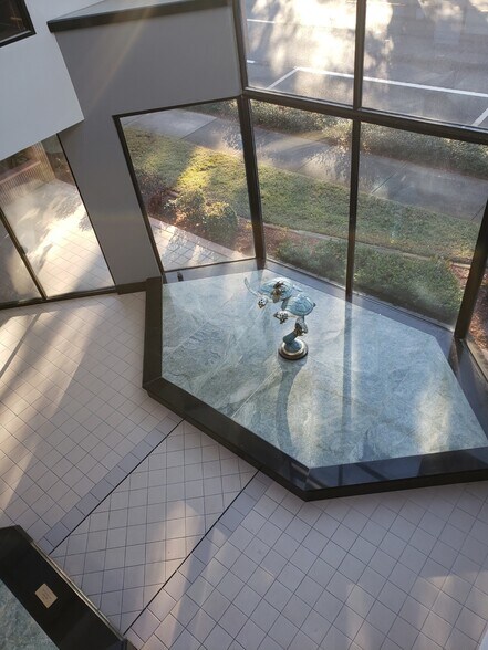 815 S Washington Ave, Titusville, FL à louer - Photo intérieure - Image 3 de 4