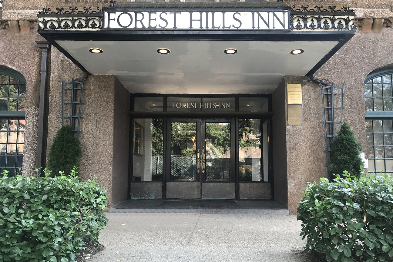 1-5 Station Sq, Forest Hills, NY for lease Building Photo- Image 1 of 6