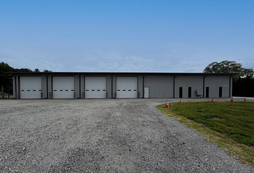 1465 Alamance Church Rd, Greensboro, NC for lease - Building Photo - Image 2 of 4