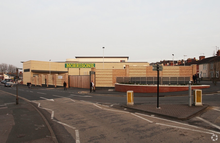 Regent Circ, Swindon for lease - Building Photo - Image 3 of 8