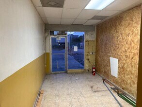 903-909 E Skagway Ave, Tampa, FL à louer Photo du bâtiment- Image 2 de 4