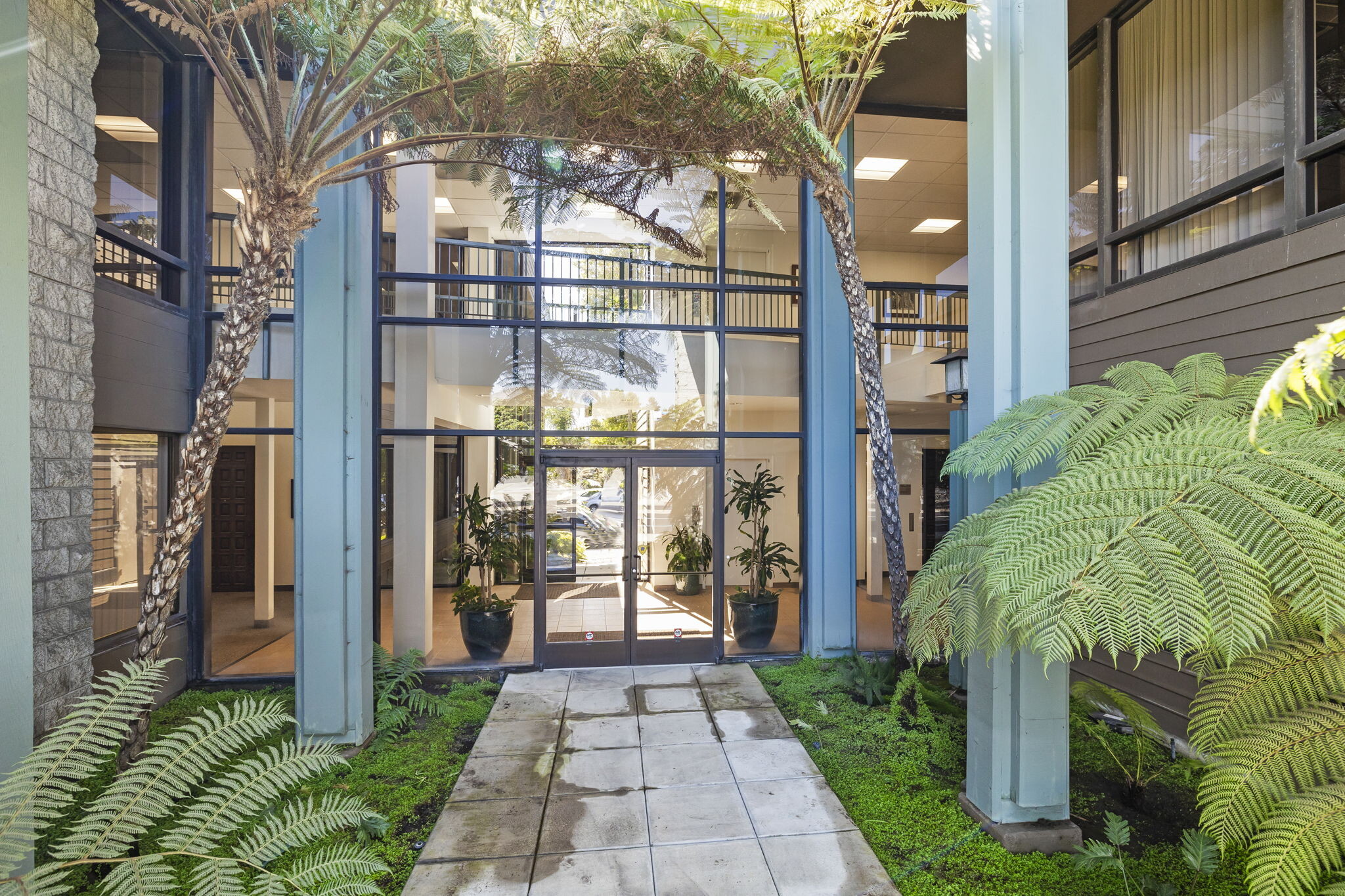 2580-2590 E Main St, Ventura, CA à louer Photo principale- Image 1 de 8