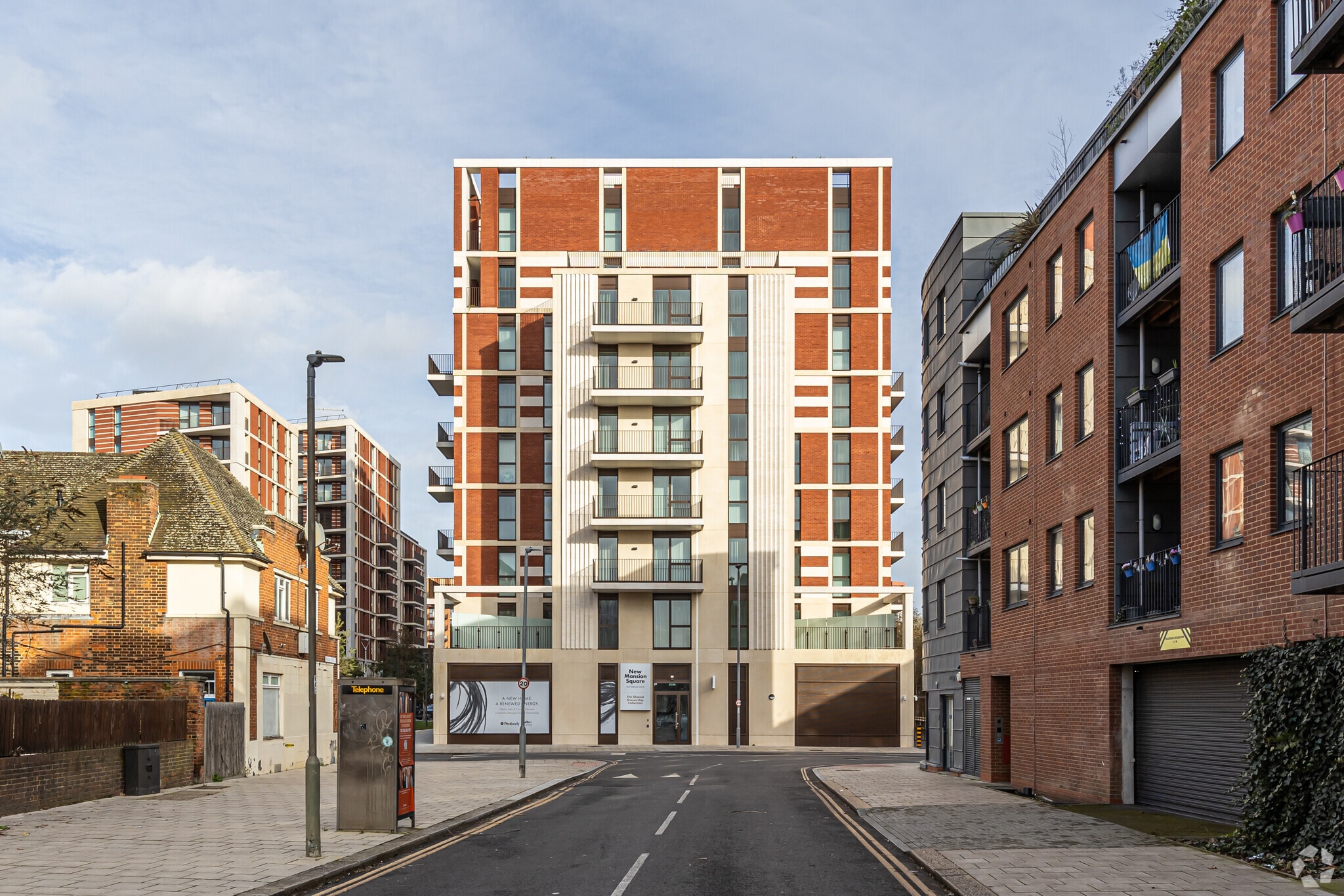 142 Thessaly Rd, London for lease Primary Photo- Image 1 of 3