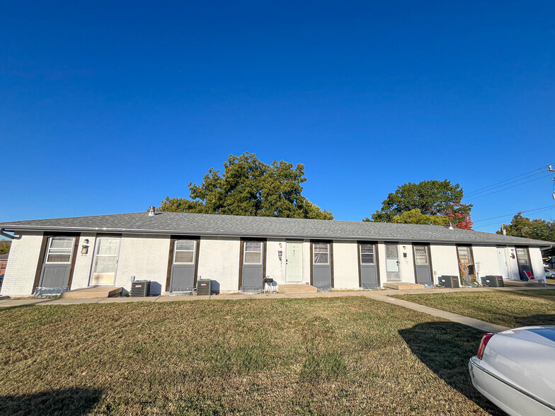 408 S Mulberry St, Warrensburg, MO à vendre - Photo du bâtiment - Image 1 de 30