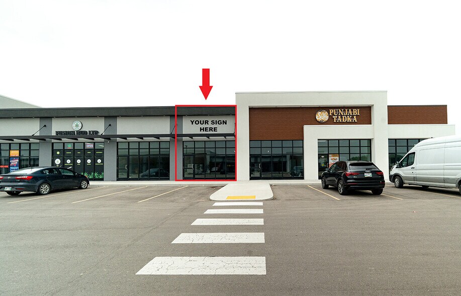 245 Lucas Av, Winnipeg, MB à louer - Photo du bâtiment - Image 2 de 7