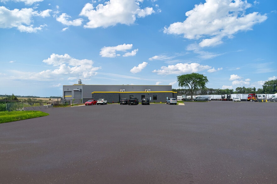 2013 US-130, Burlington, NJ for lease - Building Photo - Image 2 of 3