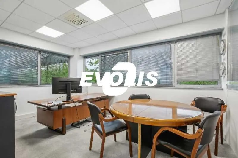 Bureau dans Roissy-en-France à louer - Photo intérieure - Image 3 de 14