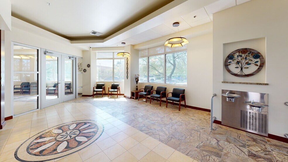 5000 Commerce Dr, Bakersfield, CA à vendre - Numérisation 3D de Matterport - Image 2 de 10