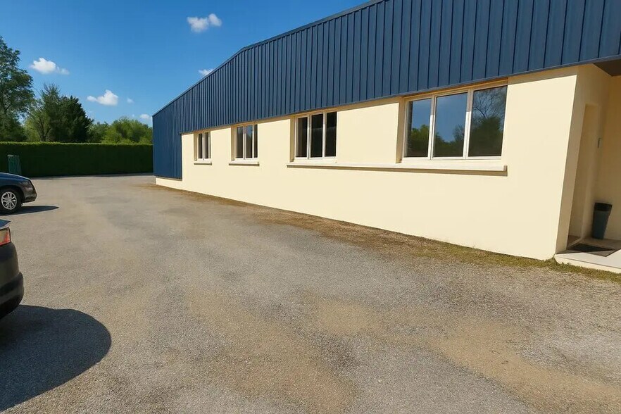 Flex dans Bourgoin-Jallieu à louer - Photo du bâtiment - Image 1 de 6