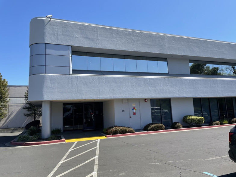 64 Digital Dr, Novato, CA for lease - Building Photo - Image 1 of 8