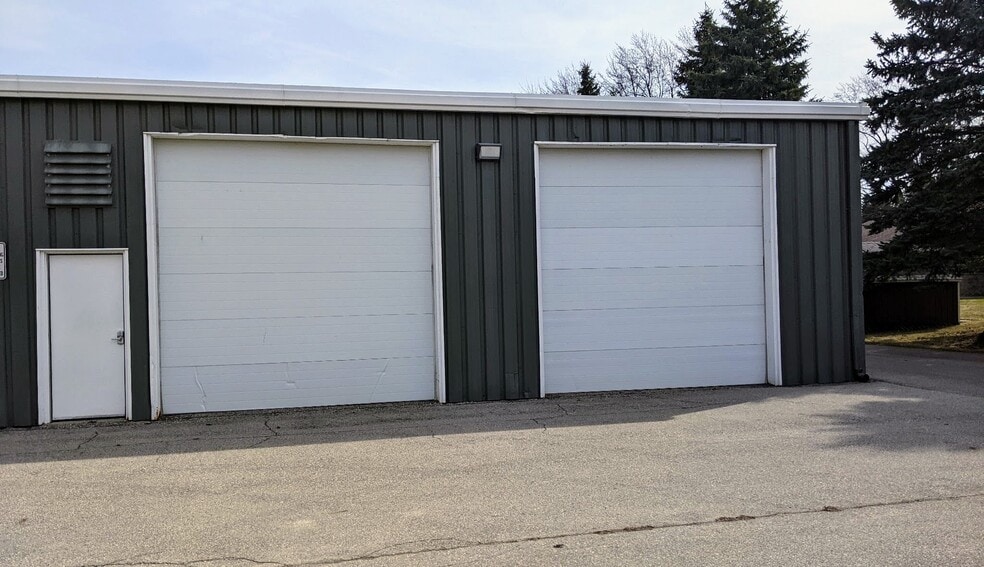161 Westland Dr, Bad Axe, MI for lease - Building Photo - Image 3 of 8