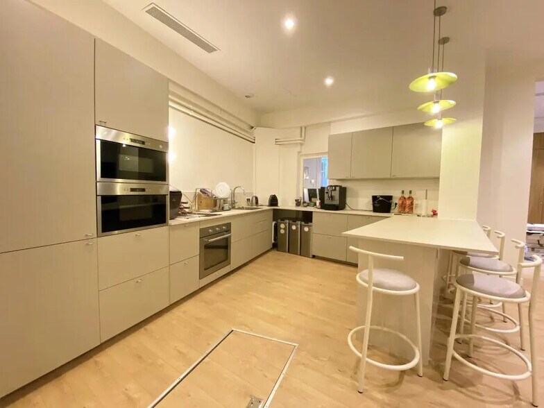 Bureau dans Boulogne-Billancourt à vendre - Photo du bâtiment - Image 3 de 7