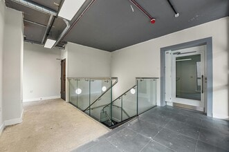798-804 Holloway Rd, London for lease Interior Photo- Image 1 of 5