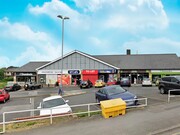 Bolton Junction Shopping Parade - Services immobiliers commerciaux