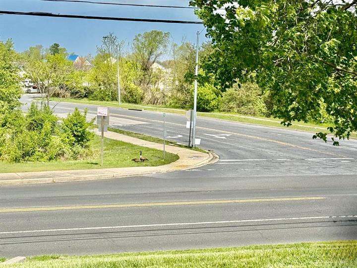 10825-10845 Lanham Severn Rd, Glenn Dale, MD à vendre - Photo du bâtiment - Image 3 de 4