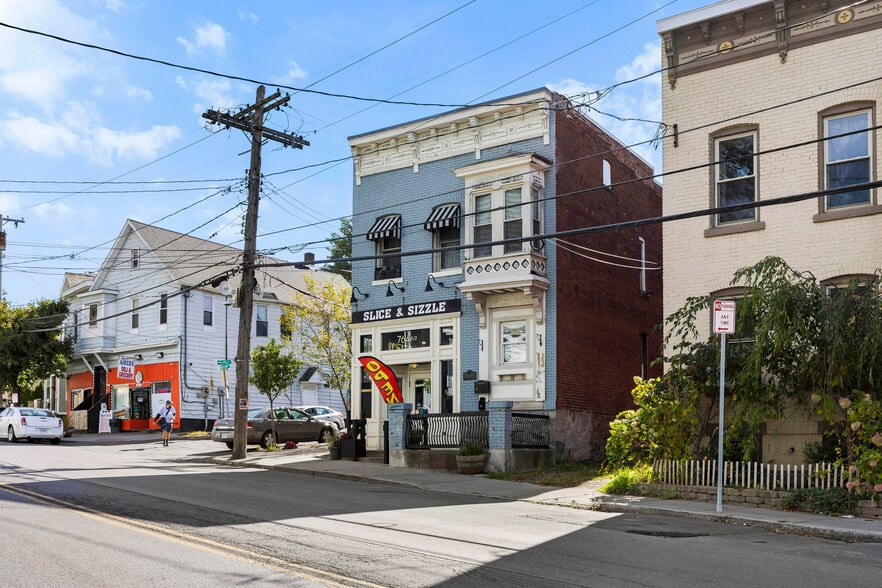 764 1/2 Eastern Ave, Schenectady, NY for sale - Building Photo - Image 3 of 41