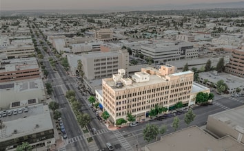 1400 17th St, Bakersfield, CA - Aerial map view