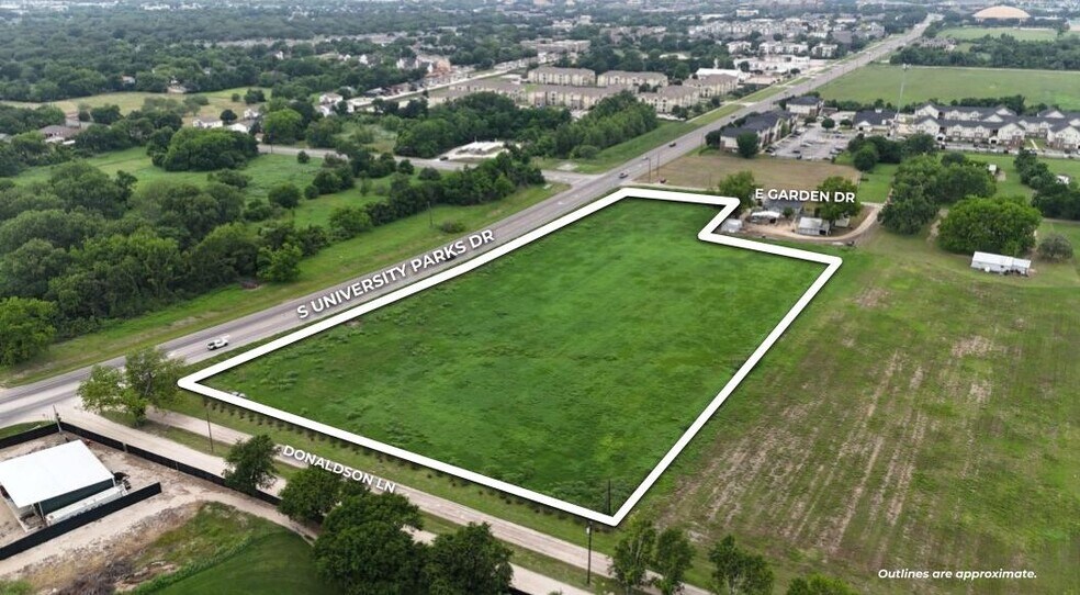 150 E Garden Dr, Waco, TX à vendre - Photo du bâtiment - Image 2 de 3