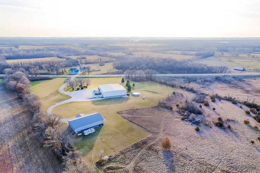 12446 W State Highway 81, Beloit, WI à vendre - Aérien - Image 3 de 34