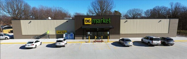 More details for 704 Ohio St, Brookport, IL - Retail for Sale