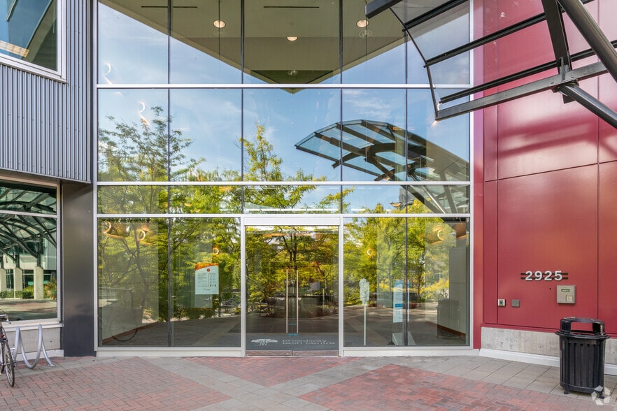 2925 Virtual Way, Vancouver, BC for lease - Building Photo - Image 3 of 9